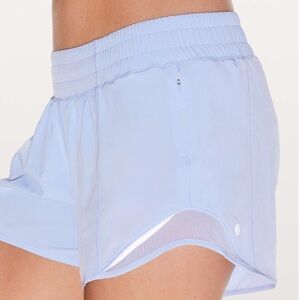Lululemon Hotty Hot Short II Long 4" Cool Breeze size 8